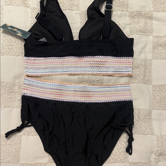 Blooming Jelly Women's Swimwear Set - Picture 7 of 9